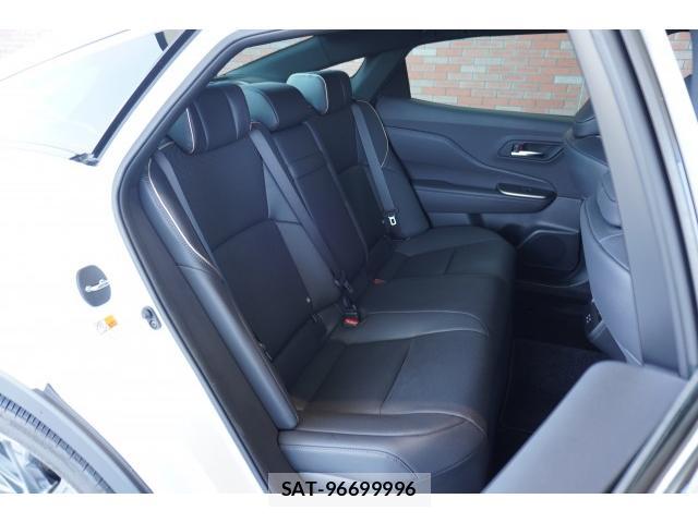 Toyota Crown Crossover 2023-09 8342187-6