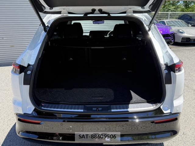 Toyota CROWN ESTATE 2025-03 8342373-14