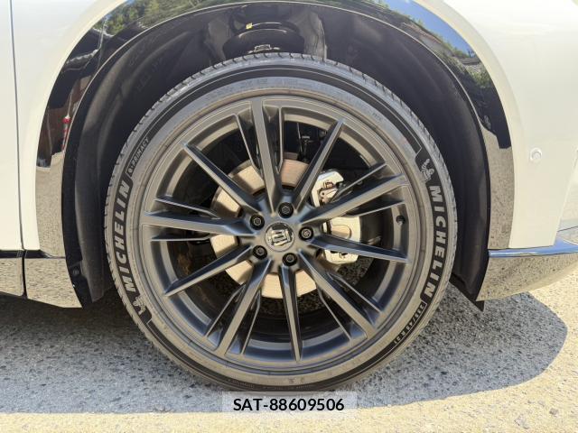 Toyota CROWN ESTATE 2025-03 8342373-8
