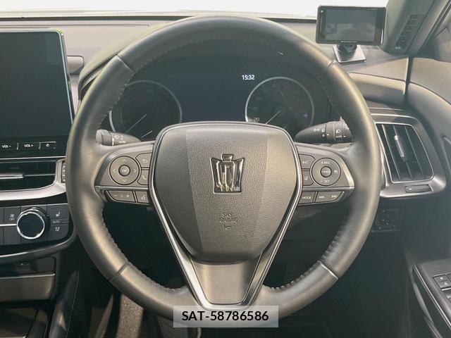 Toyota CROWN HYBRID 2021-09 8342025-10
