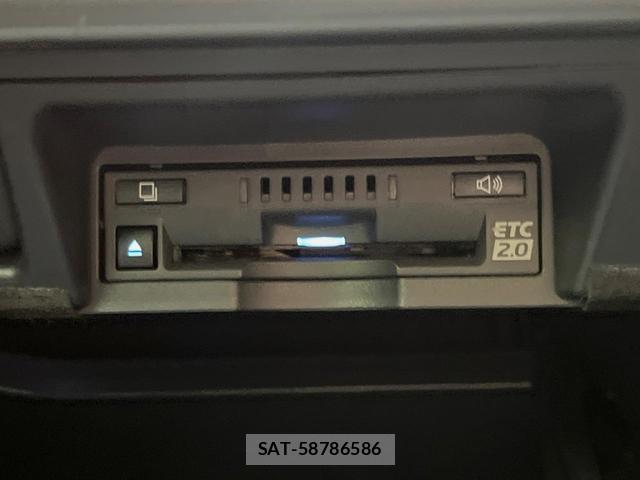 Toyota CROWN HYBRID 2021-09 8342025-6
