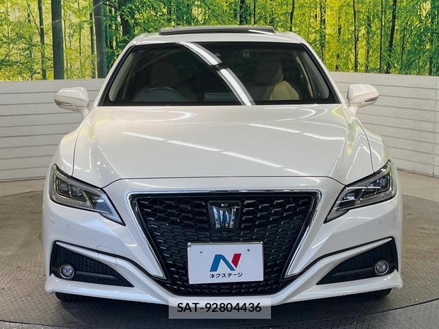 Toyota CROWN HYBRID 2019-04 8342026-13