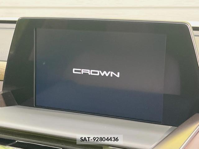 Toyota CROWN HYBRID 2019-04 8342026-3