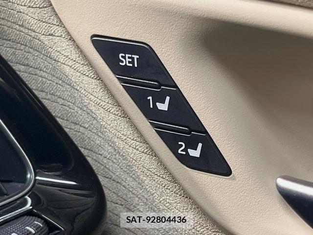 Toyota CROWN HYBRID 2019-04 8342026-6