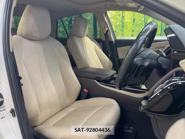 Toyota CROWN HYBRID 2019-04 8342026-7