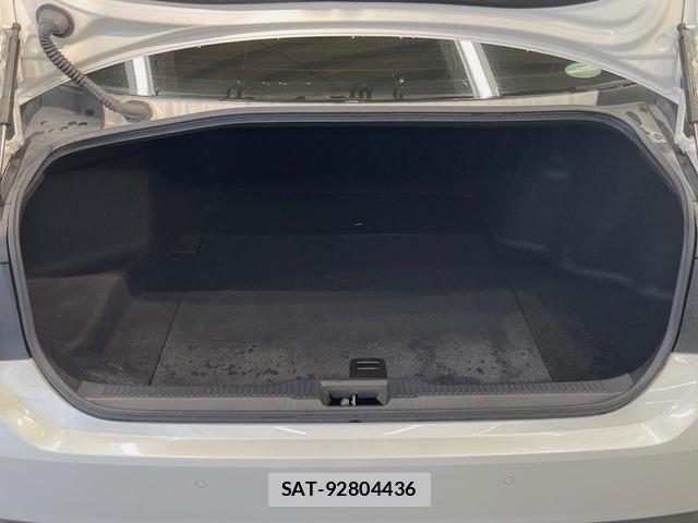 Toyota CROWN HYBRID 2019-04 8342026-9