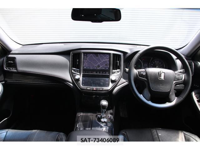 Toyota CROWN HYBRID 2013-09 8342066-1