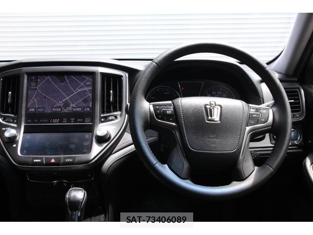 Toyota CROWN HYBRID 2013-09 8342066-16