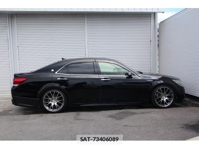 Toyota CROWN HYBRID 2013-09 8342066-3