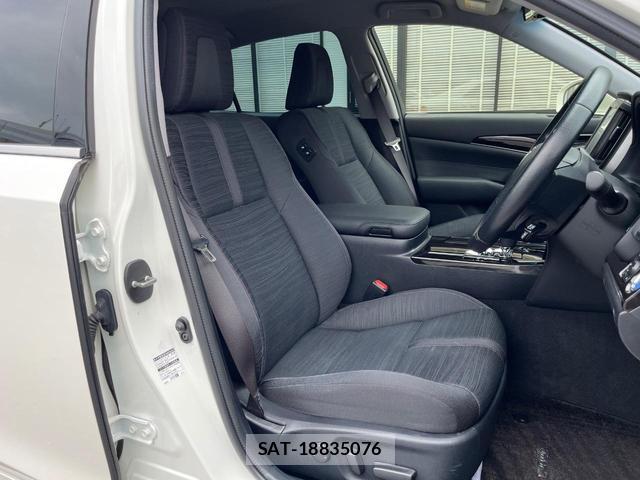 Toyota CROWN HYBRID 2016-02 8342830-7