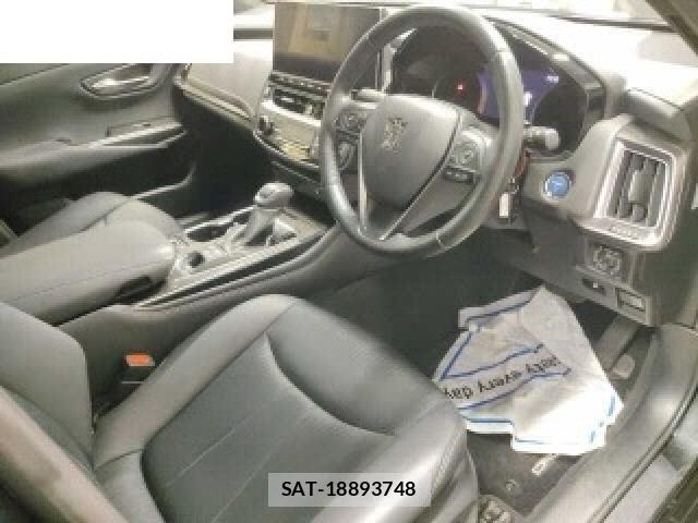 Toyota CROWN HYBRID 2021-07 8342999-2