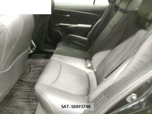 Toyota CROWN HYBRID 2021-07 8342999-4