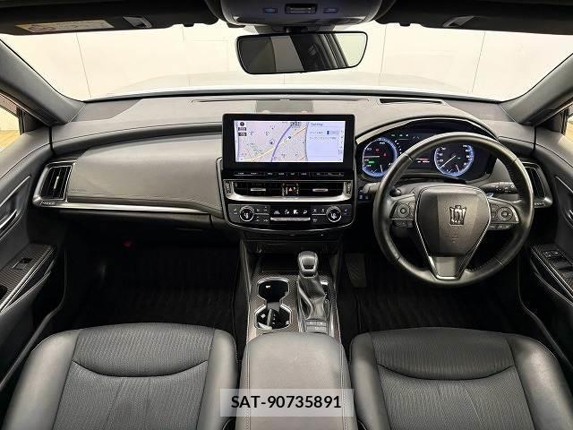 Toyota CROWN HYBRID 2021-11 8343244-1