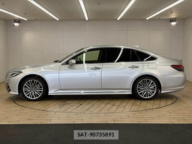 Toyota CROWN HYBRID 2021-11 8343244-16