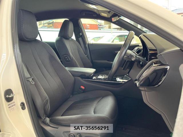 Toyota CROWN HYBRID 2020-07 8343847-7