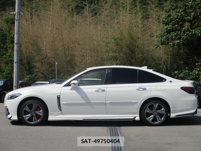 Toyota CROWN HYBRID 2019-11 8344234-4