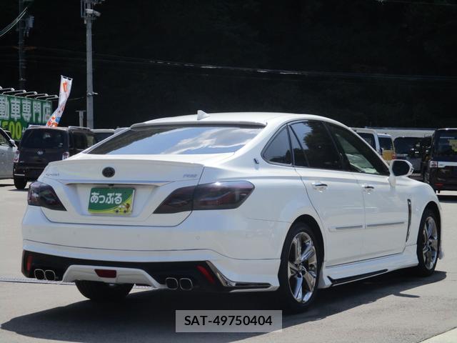 Toyota CROWN HYBRID 2019-11 8344234-9