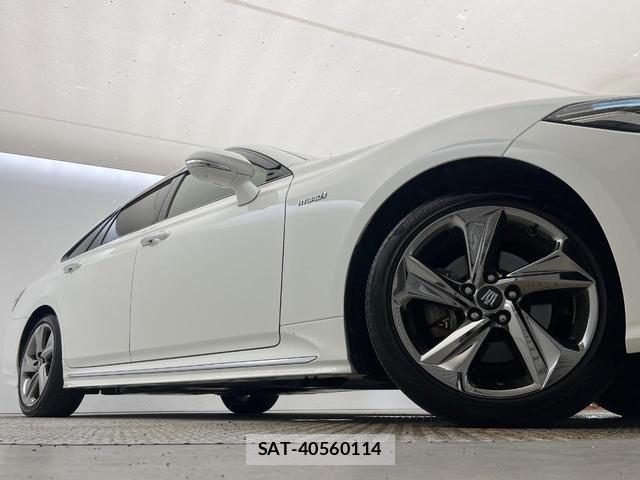 Toyota CROWN HYBRID 2018-12 8344289-11