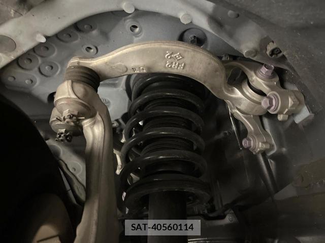 Toyota CROWN HYBRID 2018-12 8344289-18