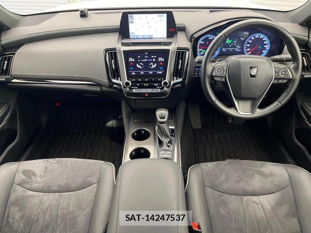 Toyota CROWN HYBRID 2018-10 8344291-1