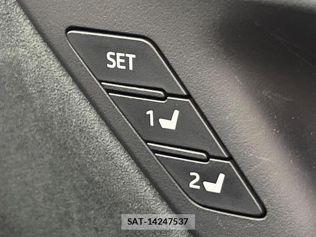 Toyota CROWN HYBRID 2018-10 8344291-11