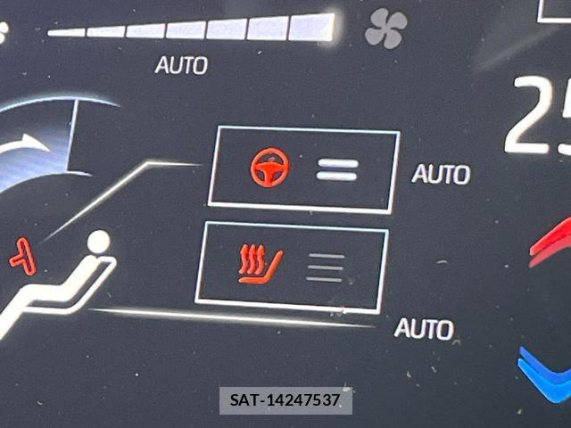 Toyota CROWN HYBRID 2018-10 8344291-12