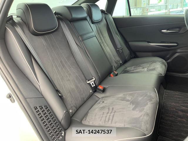 Toyota CROWN HYBRID 2018-10 8344291-15