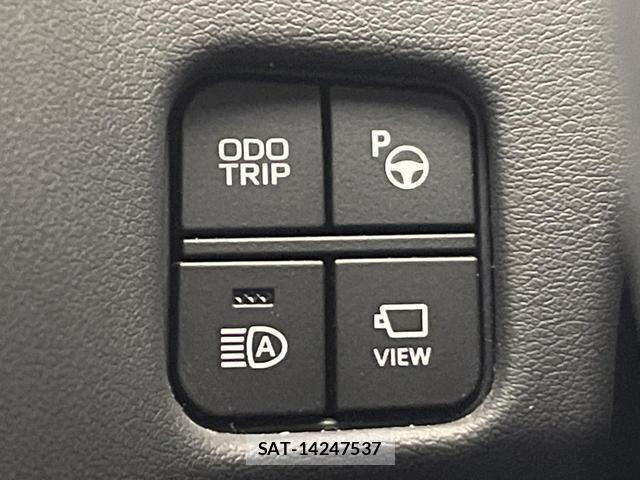 Toyota CROWN HYBRID 2018-10 8344291-9