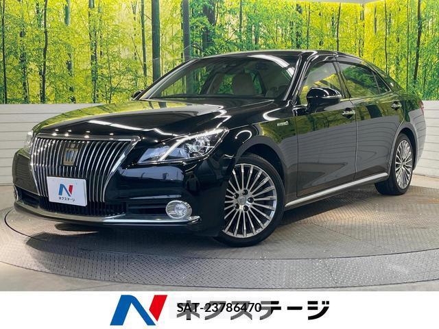 Toyota CROWN MAJESTA 2016-08 8342023-0