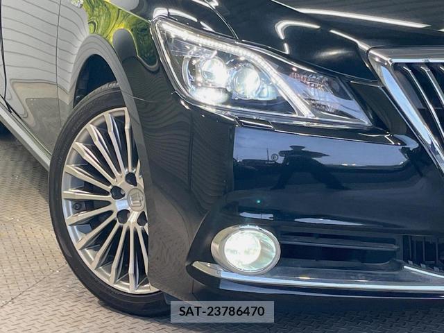 Toyota CROWN MAJESTA 2016-08 8342023-11