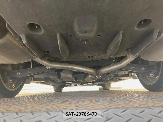 Toyota CROWN MAJESTA 2016-08 8342023-18