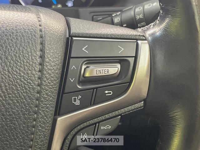 Toyota CROWN MAJESTA 2016-08 8342023-4