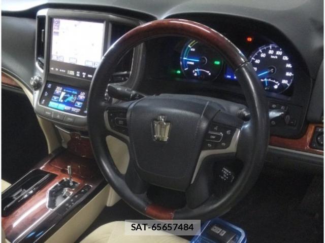 Toyota CROWN MAJESTA 2013-09 8342594-2