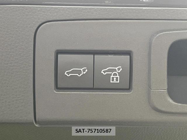 Toyota CROWN 2025-01 8342027-9