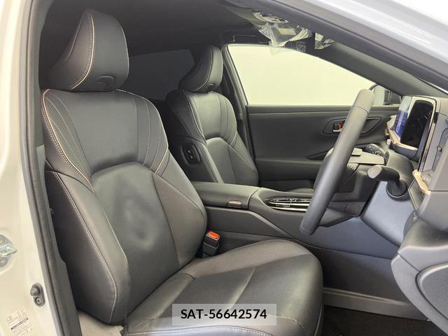 Toyota CROWN 2024-09 8344290-6