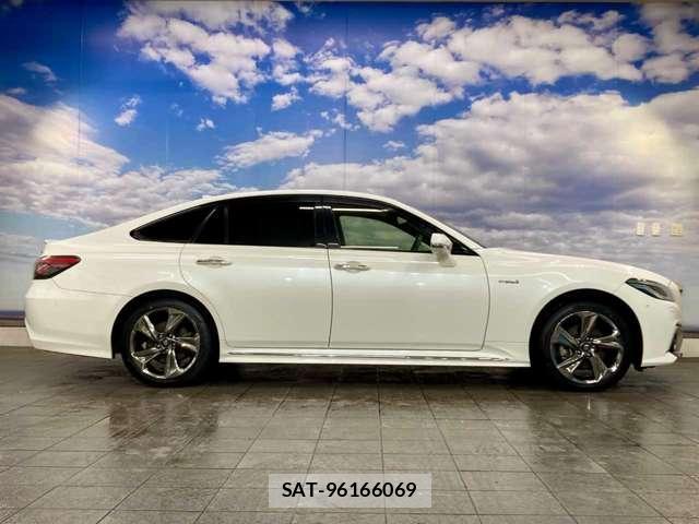 Toyota CROWN 2020-01 8342071-17