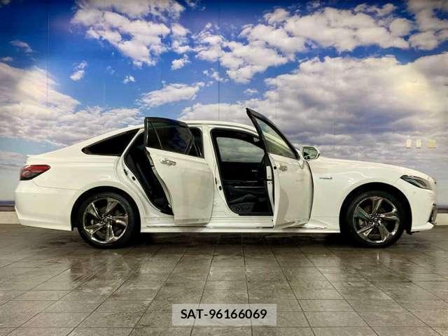 Toyota CROWN 2020-01 8342071-18