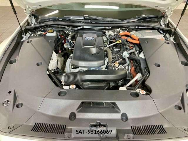 Toyota CROWN 2020-01 8342071-6