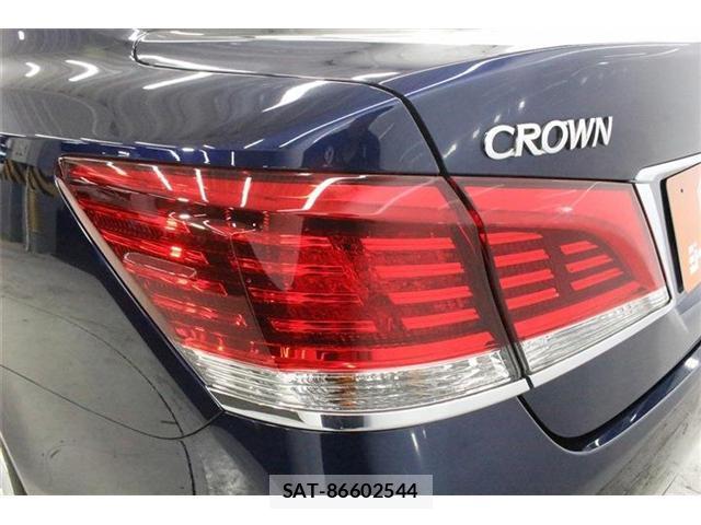 Toyota CROWN 2016-09 8344118-17