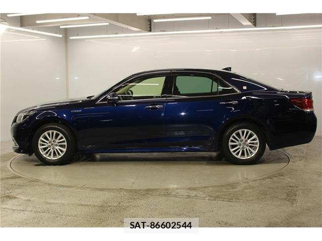 Toyota CROWN 2016-09 8344118-7