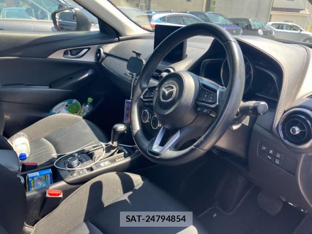Mazda CX-3 2022-06 8343996-8