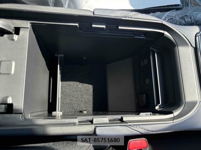Mazda CX-30 2024-07 8343980-10