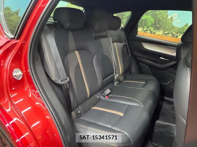 Mazda CX-60 2023-11 8343906-8