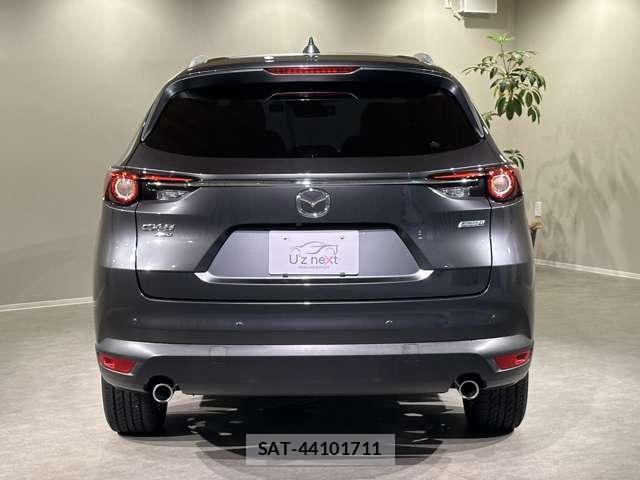Mazda CX-8 2018-01 8344103-1