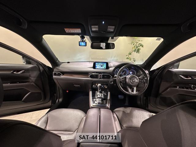 Mazda CX-8 2018-01 8344103-2