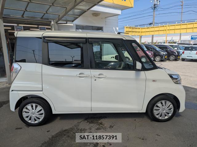 Nissan DAYZ ROOX 2014-12 8343292-3