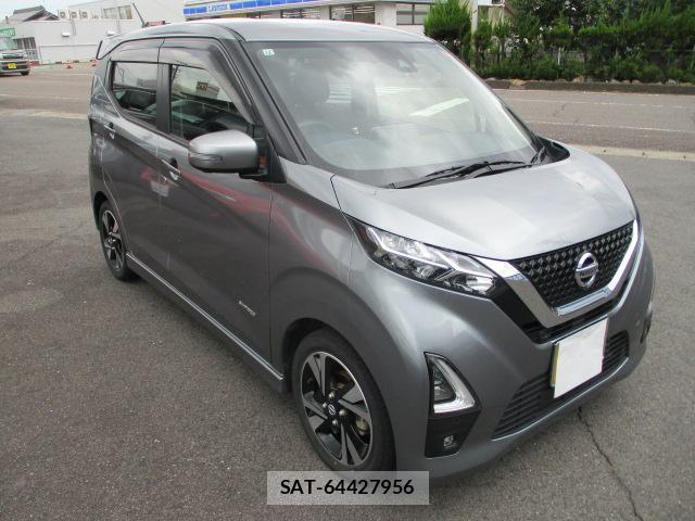 Nissan DAYZ 2021-12 8343258-10