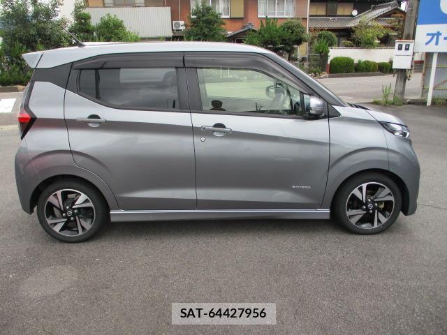 Nissan DAYZ 2021-12 8343258-3