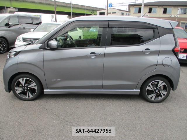 Nissan DAYZ 2021-12 8343258-9