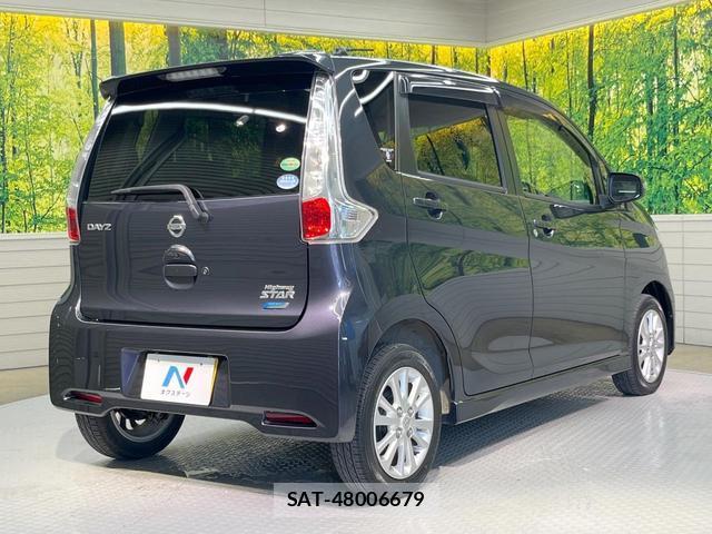 Nissan DAYZ 2013-10 8344039-16